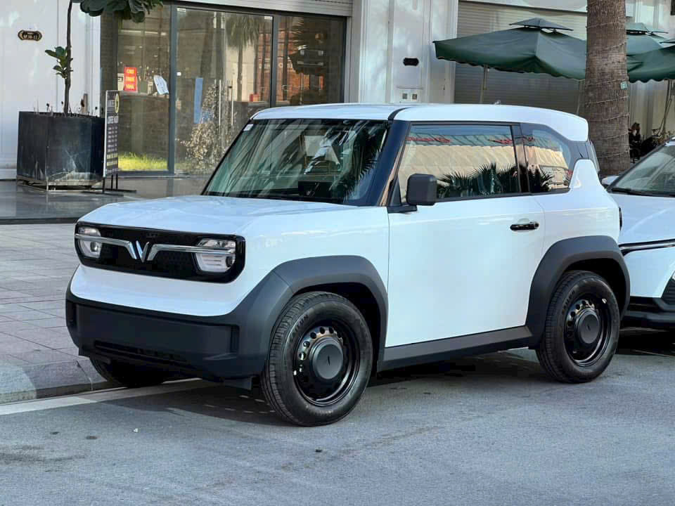 Giá lăn bánh vf3 plus
