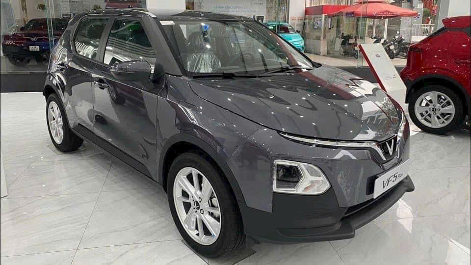 Giá lăn bánh vf5 2026