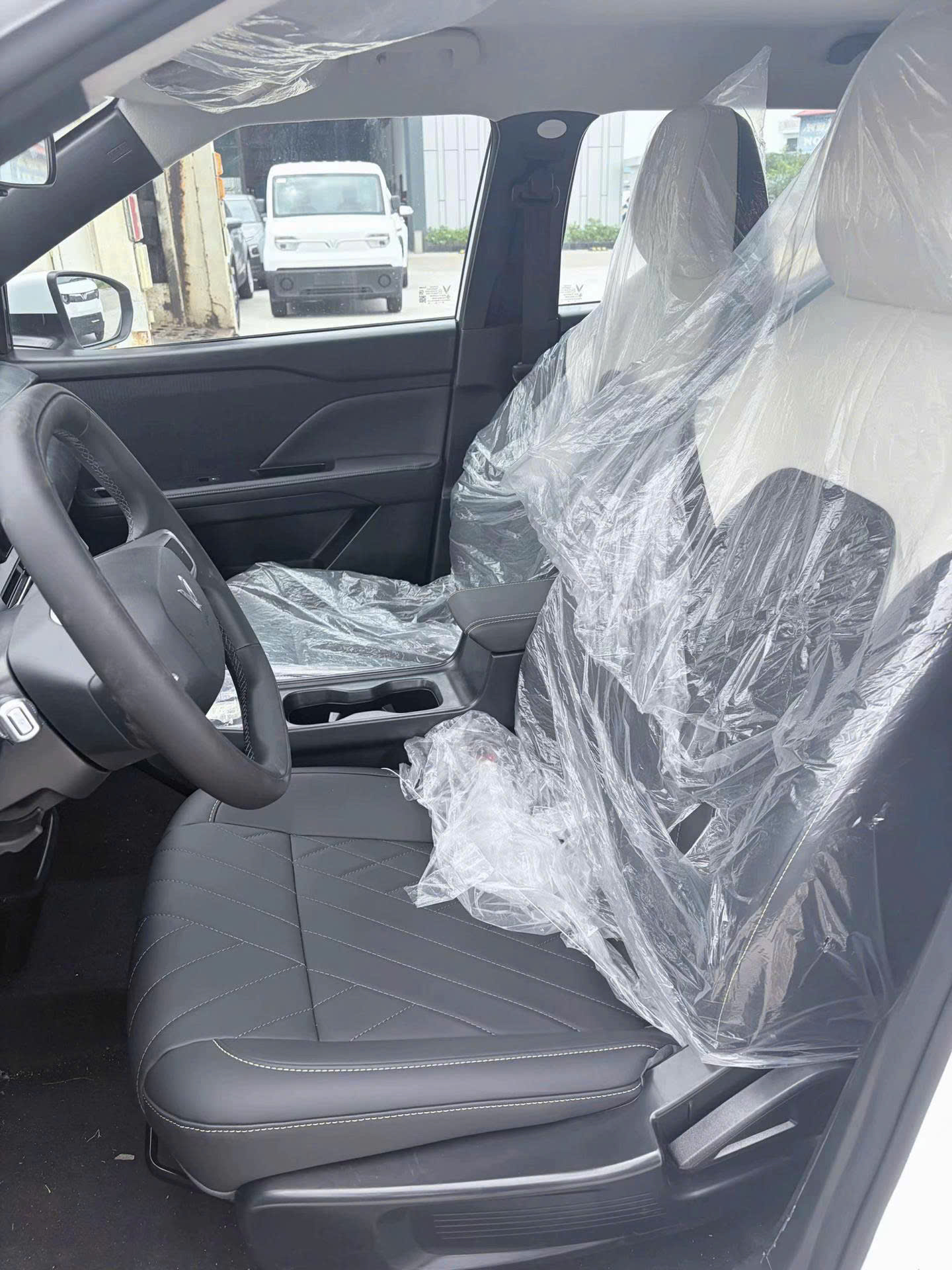 Khoang ghế lái vf5 all new