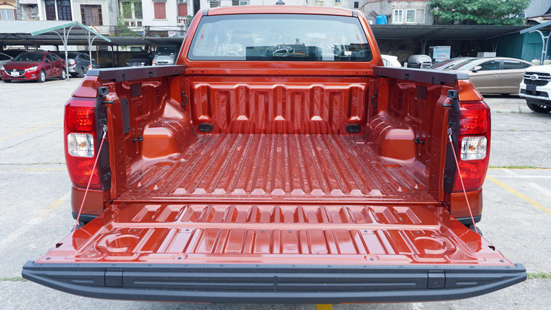 so-sanh-vf-wild-va-ford-ranger-chi-tiet