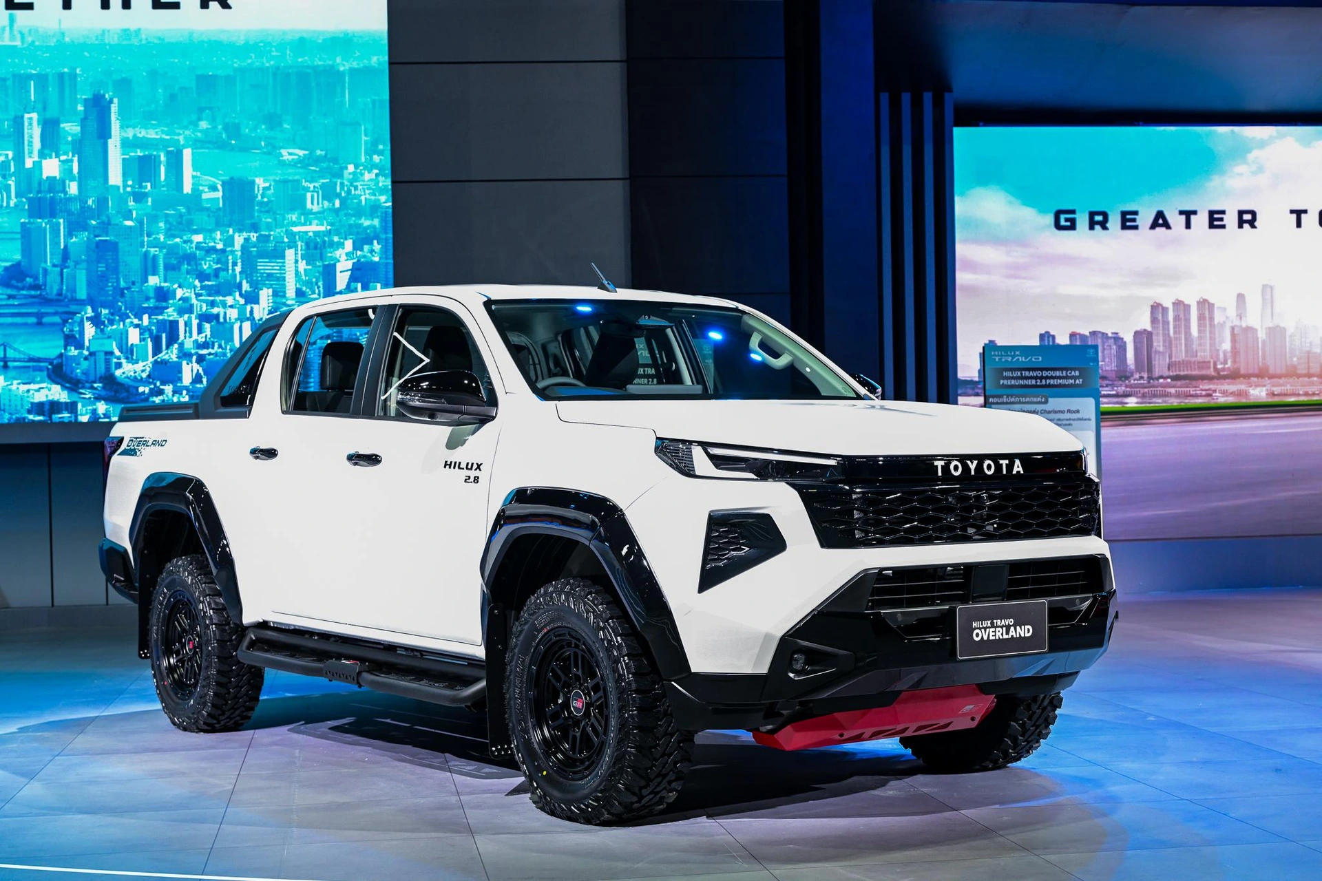 so-sanh-vinfast-vf-wild-va-toyota-hilux